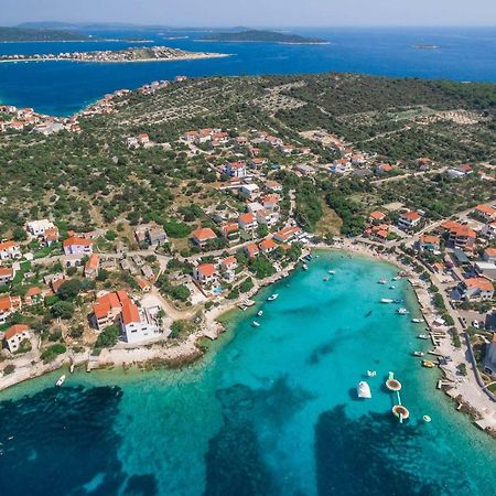 Villa Basic Sevid Exteriér fotografie