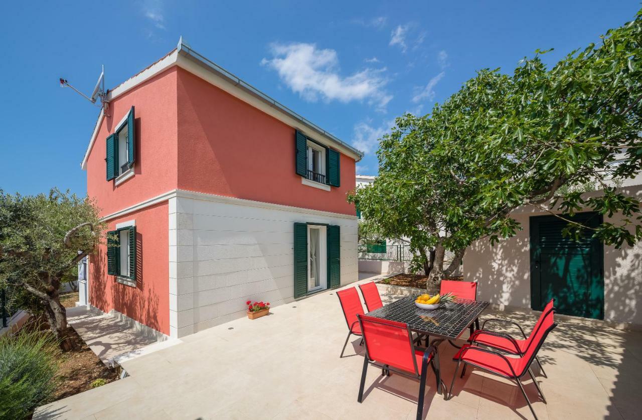 Villa Basic Sevid Exteriér fotografie